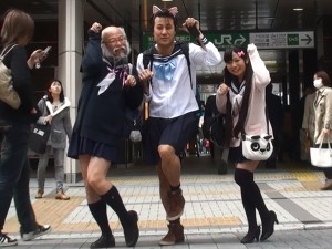 セーラー服おじさん